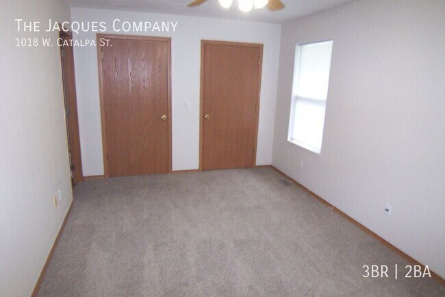 Foto del edificio - 1018 W Catalpa St