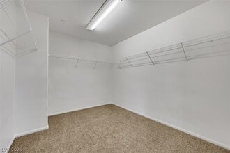 Building Photo - 935 Spiracle Ave