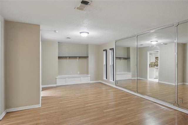 Foto del edificio - 1425 Wreyhill Dr