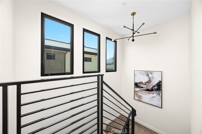 Building Photo - 503 N Santa Anita Ave