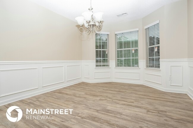 Building Photo - 1012 Ardwick Ct SE