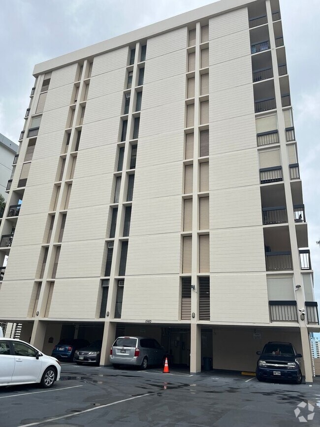Building Photo - 1560 Thurston Ave