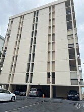 Building Photo - 1560 Thurston Ave