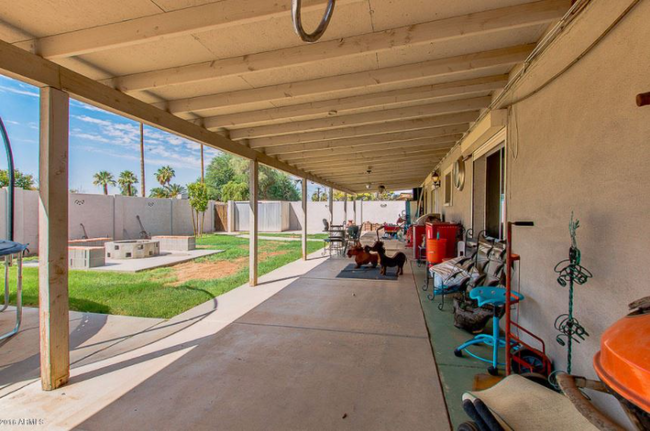 Foto del edificio - 6413 W Glenrosa Ave