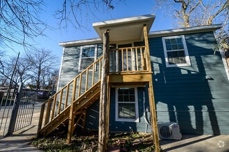 Building Photo - 1124 S Burnett Ave