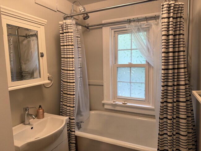 Bathroom - 427 19th Ave NE