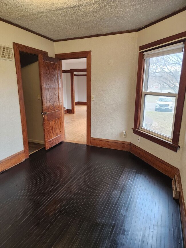 Foto del edificio - 405 12th St NW