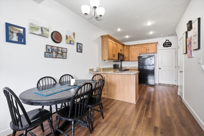 Building Photo - 1250 W 2420 S
