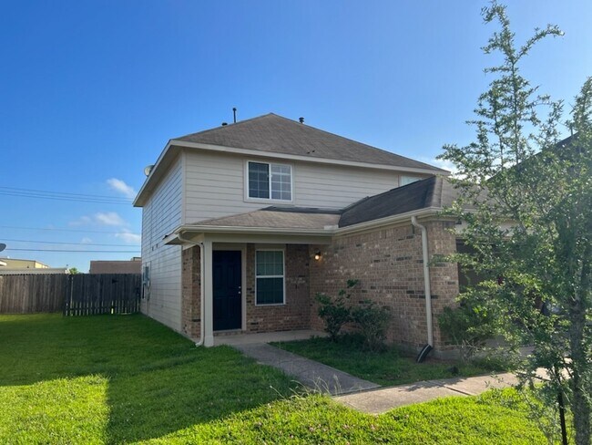 Building Photo - Elegant Living with 4 Bedrooms and 2.5 Baths in Houston, TX