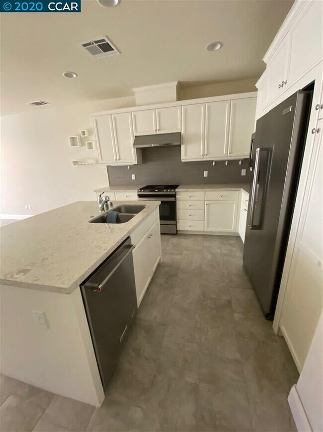 Foto del edificio - 1034 S Monarch Rd