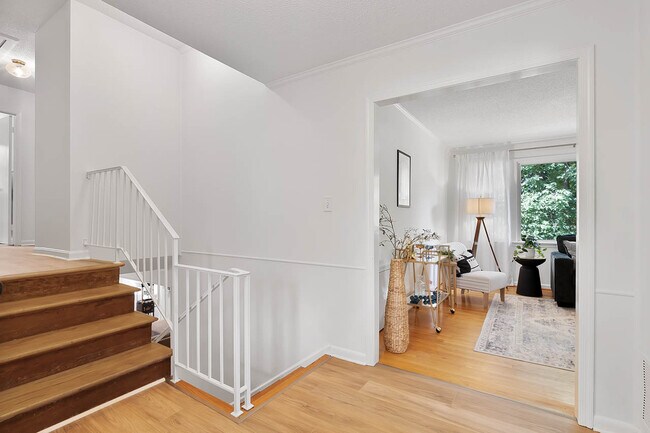 Foto del edificio - 4005 Lehigh Ct