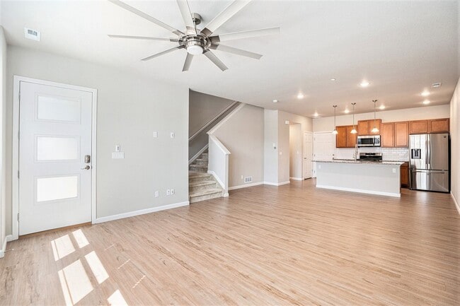 Building Photo - Spacious 2-Bedroom Condo with Dual Suites ...