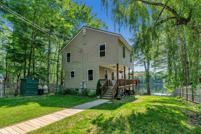 Foto del edificio - 77 Barkers Pond Rd