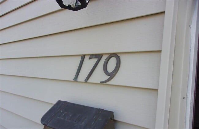 Building Photo - 179 Kearney St