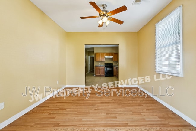 Building Photo - 2522 N Tonti St