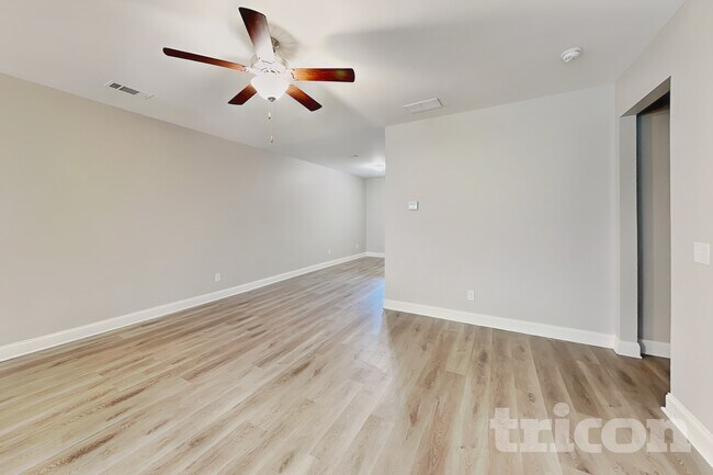 Foto del edificio - 821 Crescent Way