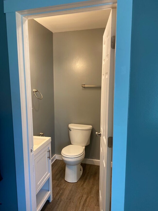 Foto del edificio - 1 bd duplex