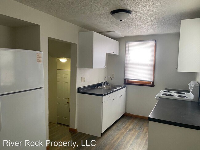 Building Photo - 3 br, 1 bath House - 1617 3rd Avenue South