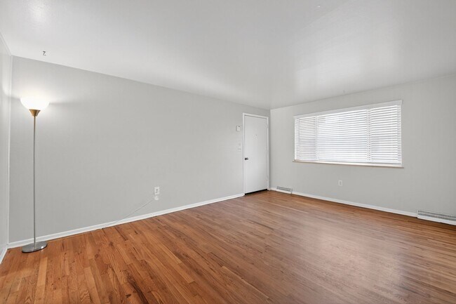 Foto del edificio - 6014 S Prince St