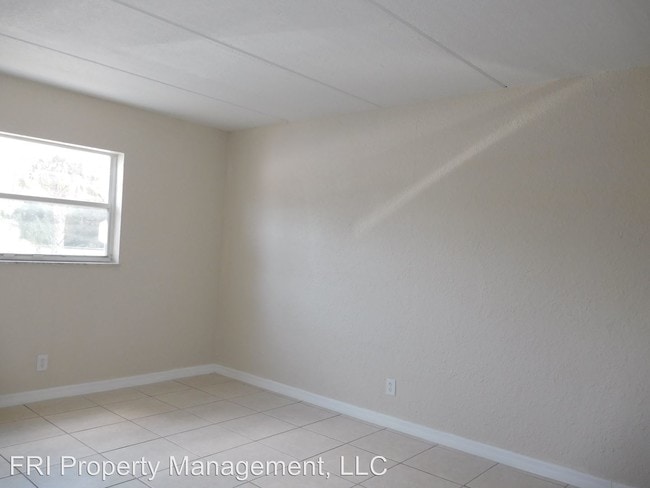Building Photo - 302 S Spring Garden Ave