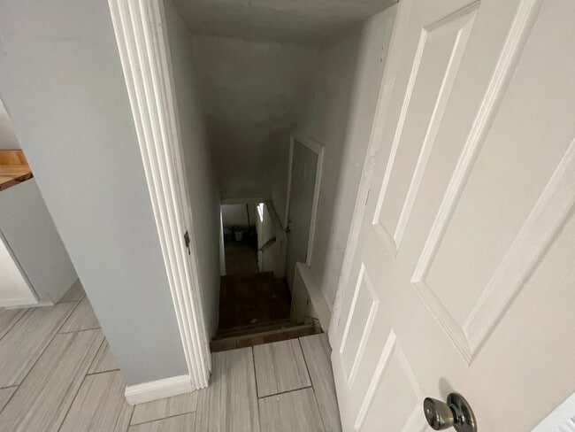 Building Photo - DAYTON, OH - FIVE OAKS - 3 BEDROOM/1 BATH - $1100  JUST REMODELED, LEAD FREE CERTIFIED