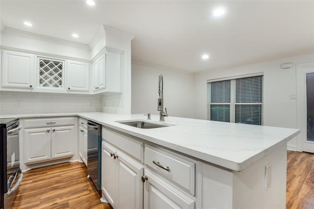 Foto del edificio - 4411 Gilbert Ave