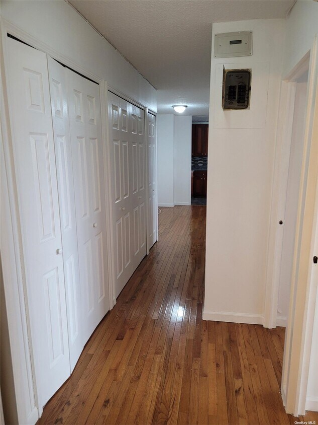 Primary Photo - 34-12 113th St