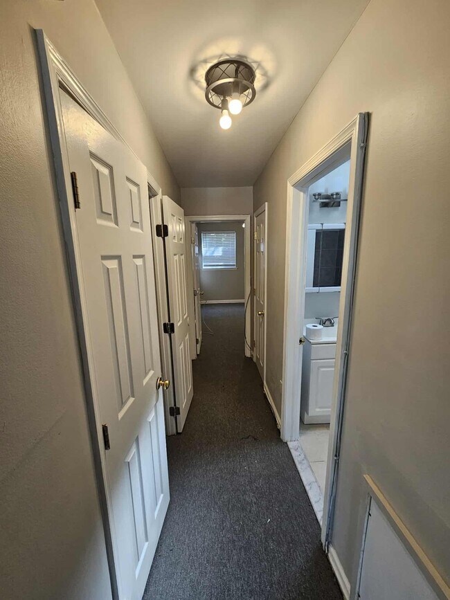 Foto del edificio - 2639 Wentworth Rd
