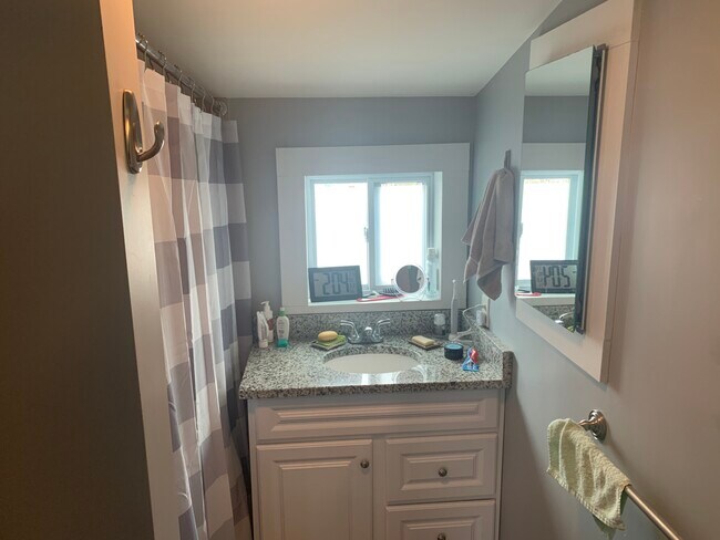 Building Photo - 287 Beacon St