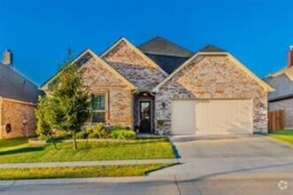 Building Photo - 205 Windy Glen Dr