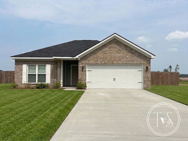 Building Photo - The perfect blend of modern living and small-town charm