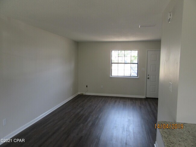 Foto del edificio - 2750 W 12th St