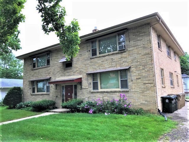 Primary Photo - 413 Pawling St