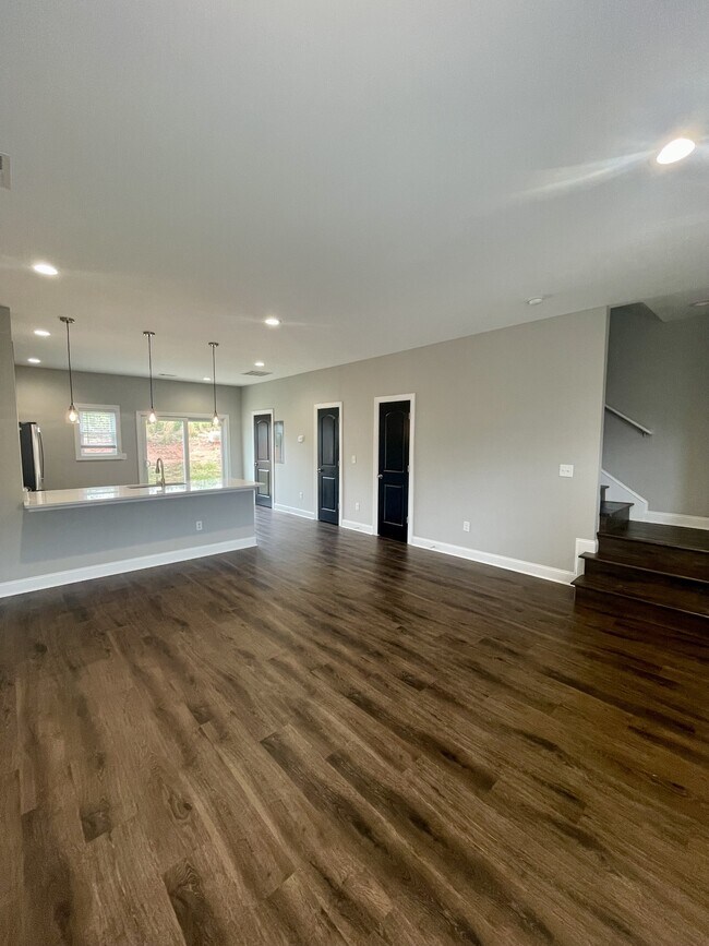 Foto del edificio - 1 Emanuel Ct