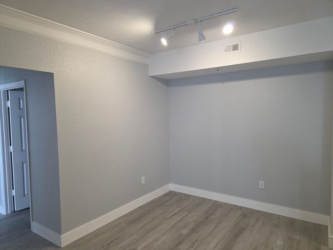 Building Photo - 2 Bed 2 Bath Condo In Plantation Park Near...