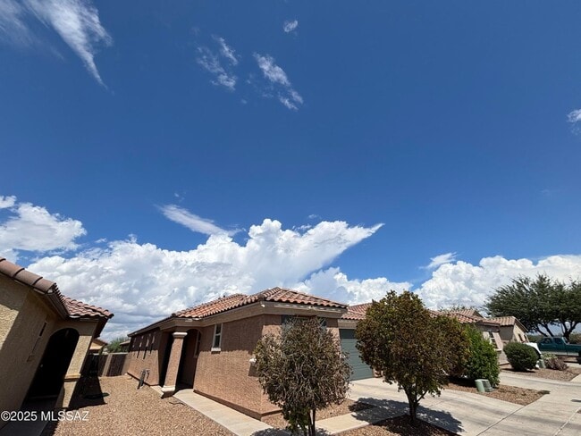 Building Photo - 6844 S Benedetti Ct