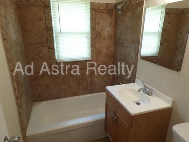 Foto del edificio - Beautiful House in South KC-Coming SOON!!