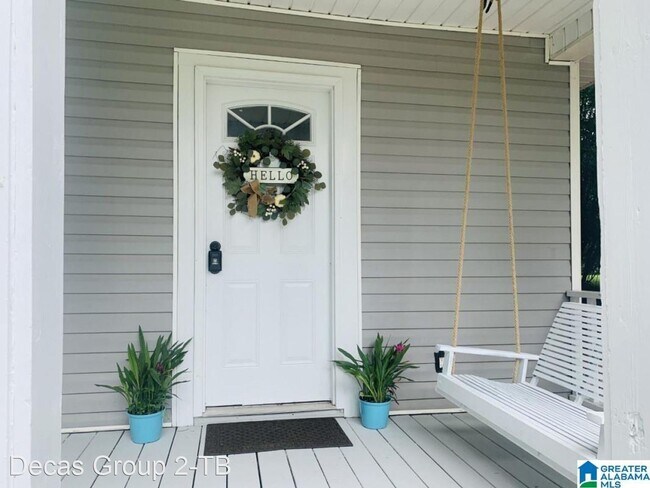 Foto del edificio - 2 br, 1 bath House - 306 11th Ave NE