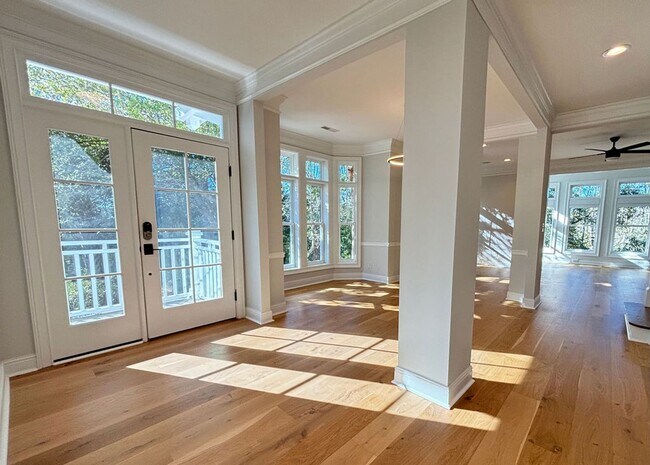 Foto del edificio - Available 2/1. GORGEOUS 3 BR/2.5 BA Home in Marais in Seaside Farms!