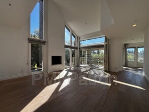 Building Photo - 68 Sea Island Dr