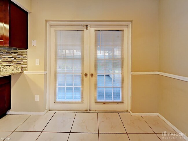 Foto del edificio - 4413 Shadberry Dr