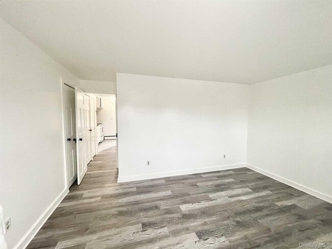 Building Photo - 1612 Main St