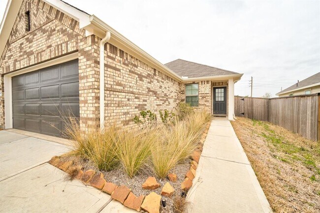 Foto del edificio - 459 Jewett Meadow Dr