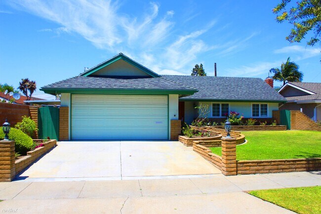 Building Photo - 4 br, 2 bath House - 5601 Middlecoff Drive