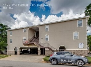 Building Photo - 1122 7th Ave