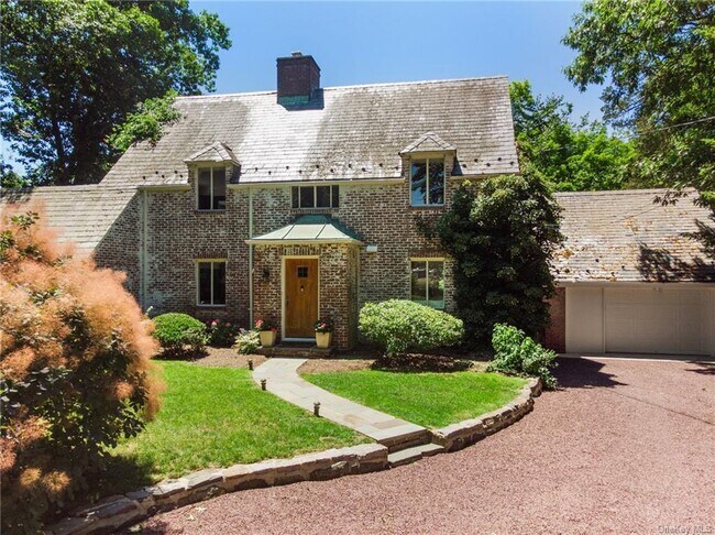 Building Photo - 4 Boulder Brae Ln