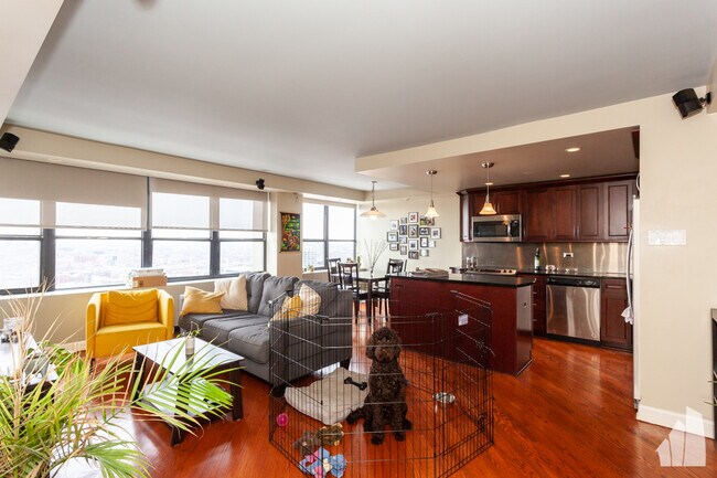 Foto del edificio - 655 W Irving Park Rd