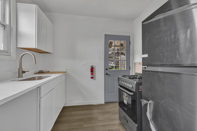 Foto del edificio - 862 Grove Ave