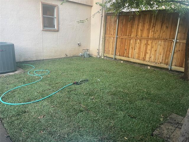 Foto del edificio - 5734 Harvest Hill Rd