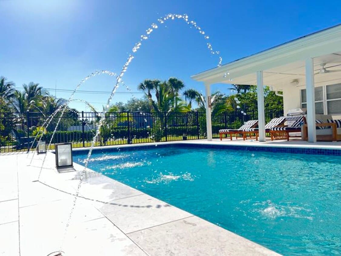Photo - 9 W Riverside Drive, Jupiter, FL 33469